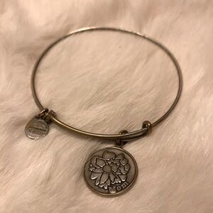 Alex & Ani “Mom” Silver Bracelet Bangle Mother’s